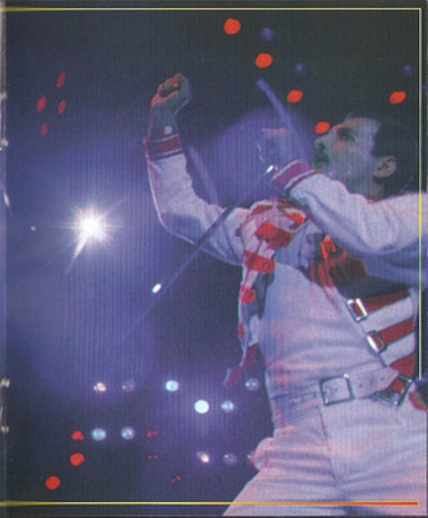 Queen  Hungarian Rhapsody; Live In Budapest : Booklet11